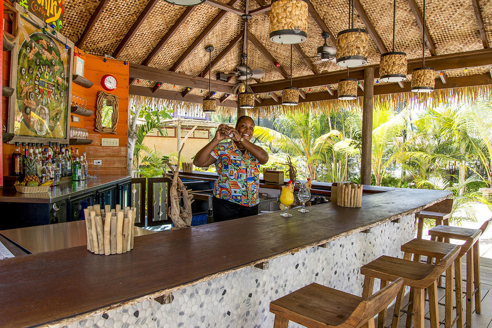 Hotel Country Country à Negril Extérieur photo